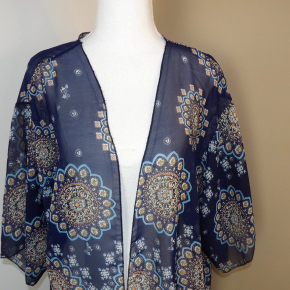 Beach Cover-Up / Kimono / Mandala Designs - Picture 5 of 13